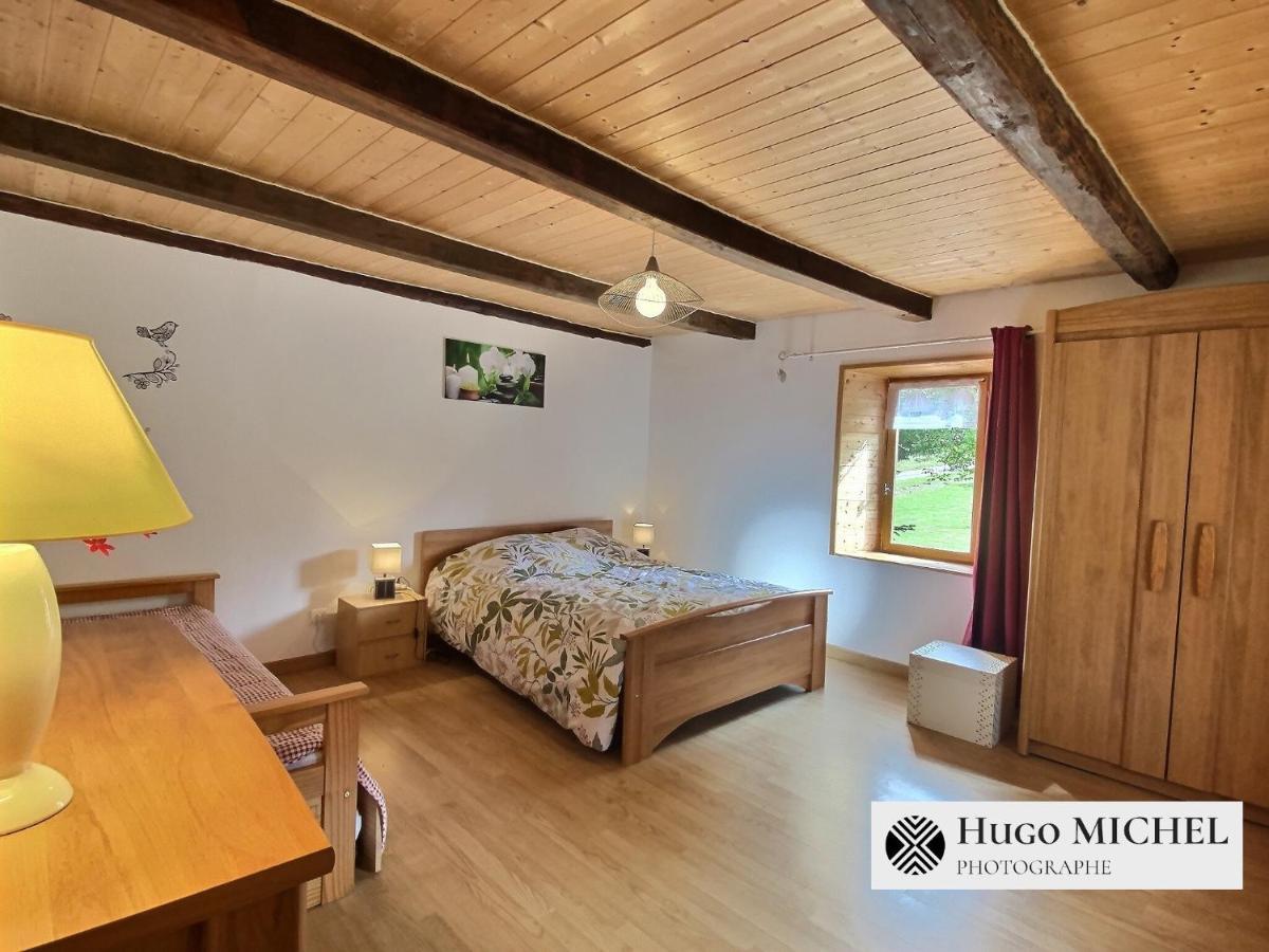 Les Volets Bleus Villa La Chapelle-aux-Bois ภายนอก รูปภาพ